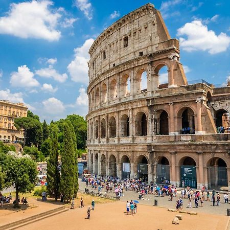 Stylish Apartment Rome Air Conditionig Wifi Tv 50 Metro 4 Minutes Away Luaran gambar