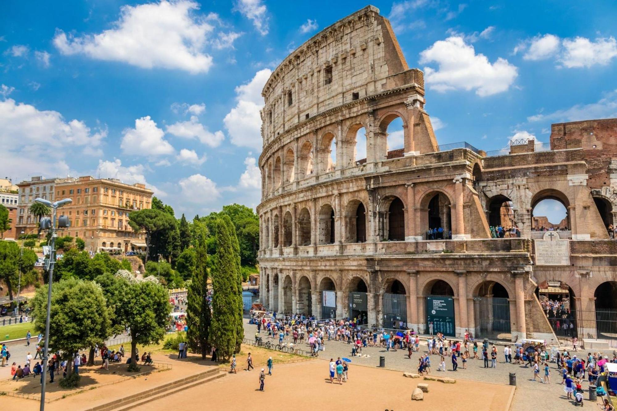 Stylish Apartment Rome Air Conditionig Wifi Tv 50 Metro 4 Minutes Away Luaran gambar